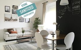 Standard Apartment By Hi5 - Karoly 23